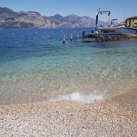 Hotel Danieli La Castellana Lago Di Garda Бренцоне-суль-Гарда Экстерьер фото