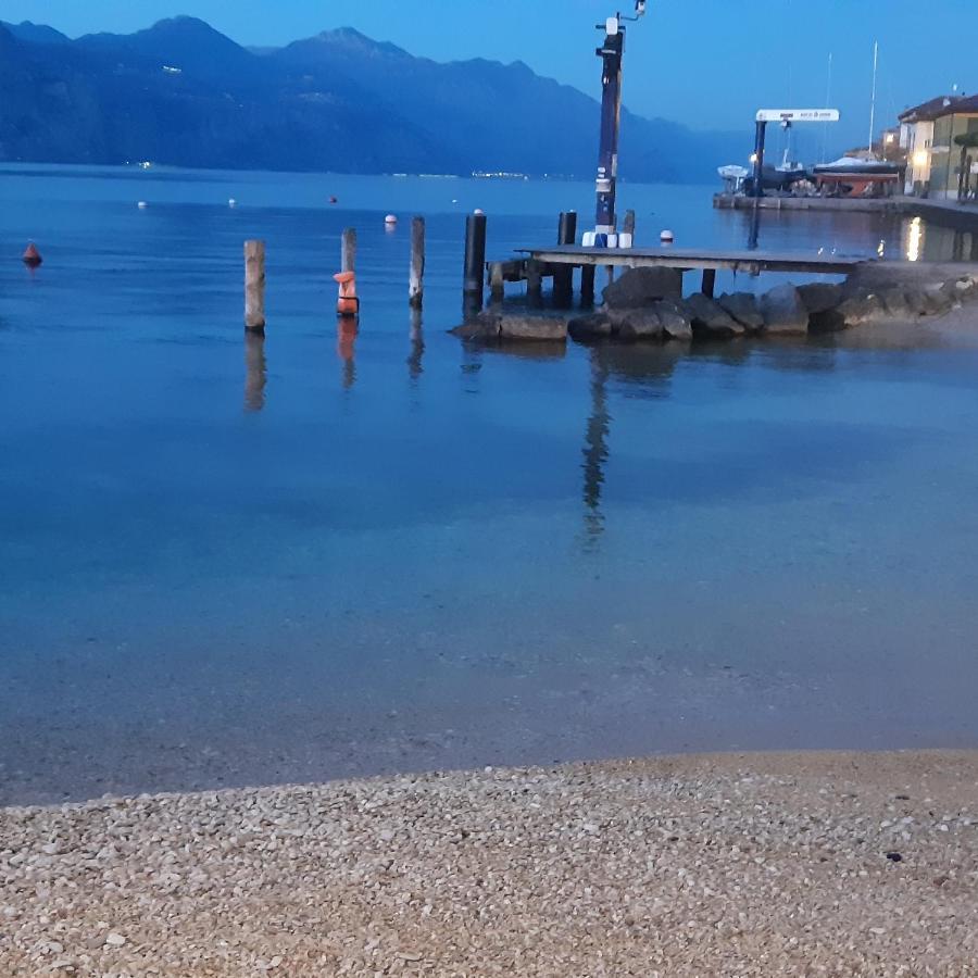 Hotel Danieli La Castellana Lago Di Garda Бренцоне-суль-Гарда Экстерьер фото