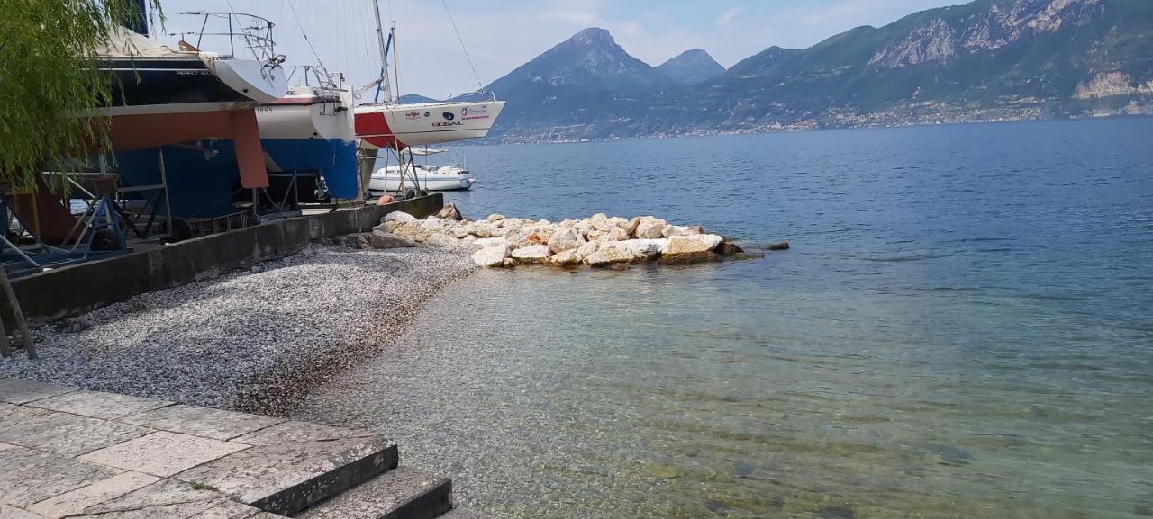 Hotel Danieli La Castellana Lago Di Garda Бренцоне-суль-Гарда Экстерьер фото