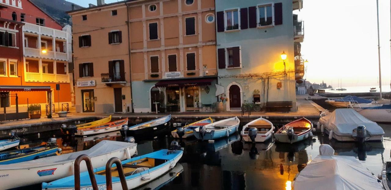 Hotel Danieli La Castellana Lago Di Garda Бренцоне-суль-Гарда Экстерьер фото